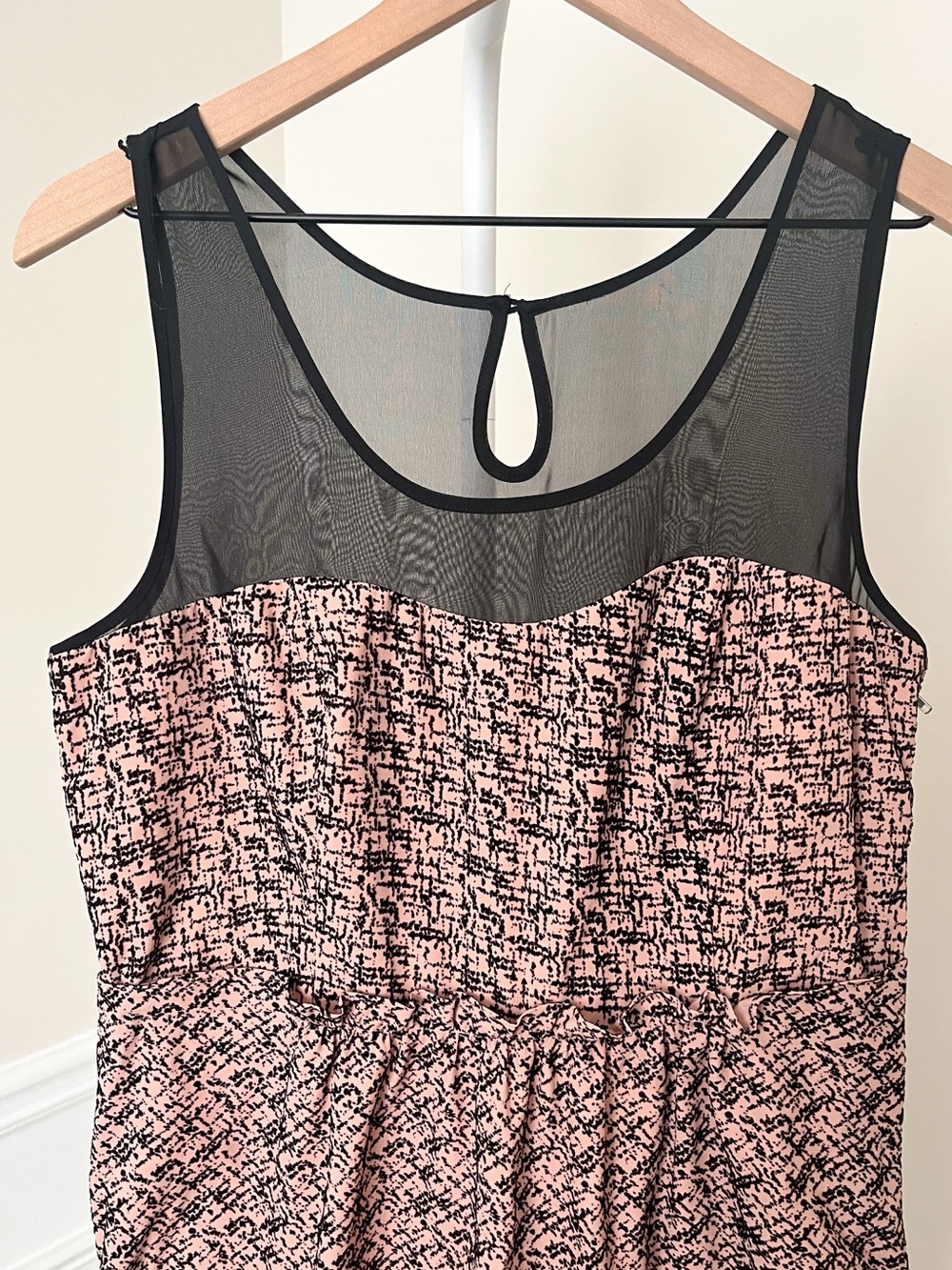 Moulinette Soeurs ANTHROPOLOGIE Black Velvet Pink Cinched Sheath Dress Women’s 8